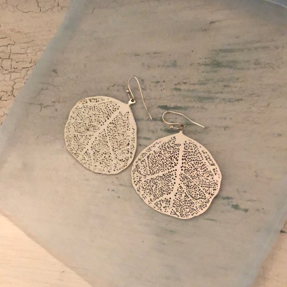 Silver leaf earrings